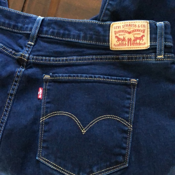 Women’s Levi’s 724 high-rise straight blue jeans waist 35” - Picture 4 of 11